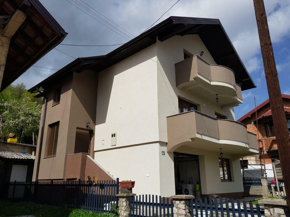 Visoko Homestay Exteriér fotografie